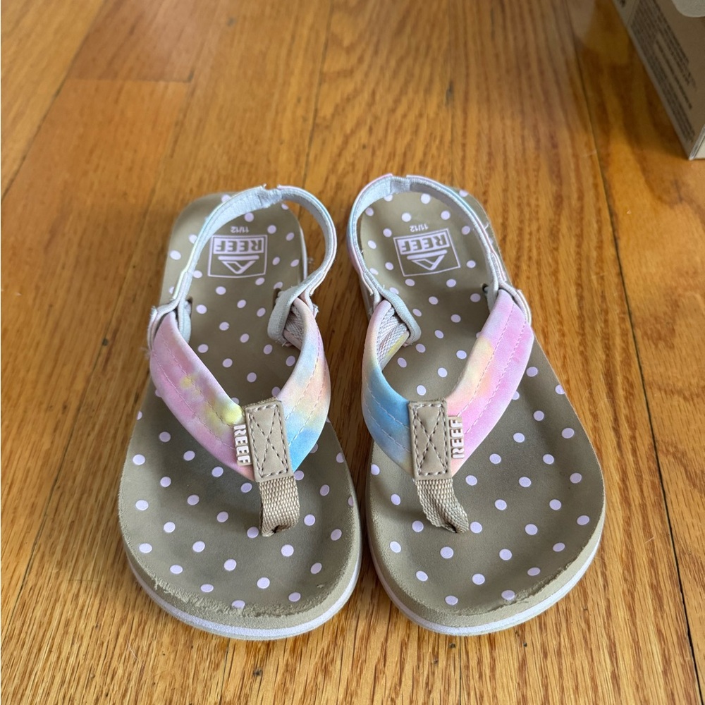 Reef Pink and Tan Flip Flop Sandals